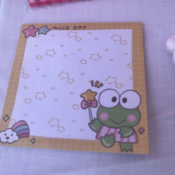 Gift Bundle - Picture 4 of 8